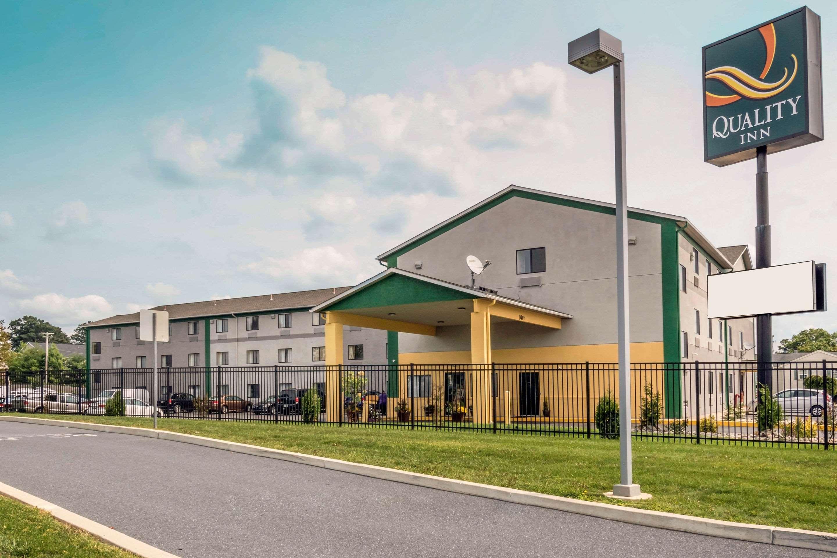 Motel 6 แลงคาสเตอร์ ภายนอก รูปภาพ
