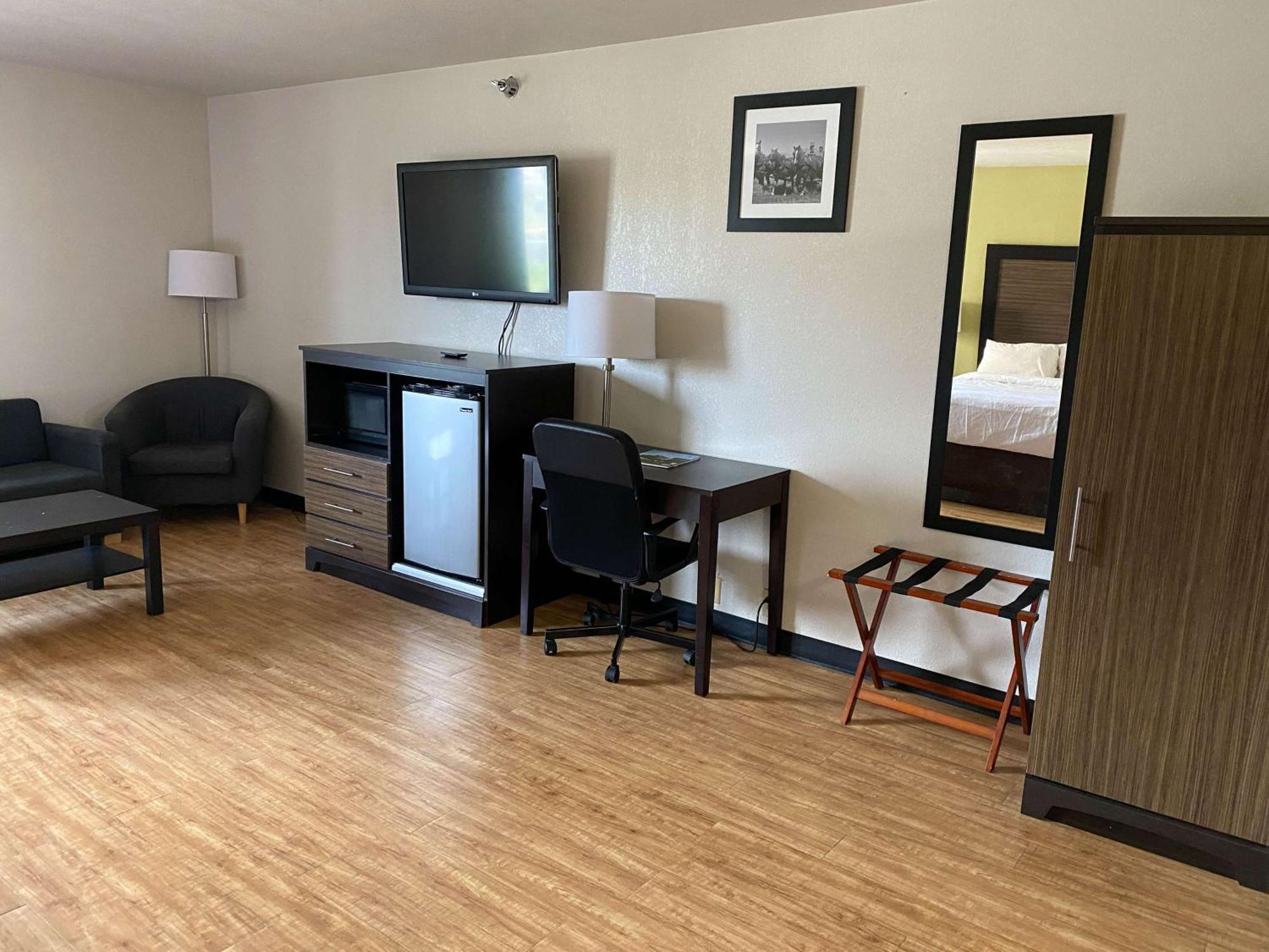 Motel 6 แลงคาสเตอร์ ภายนอก รูปภาพ